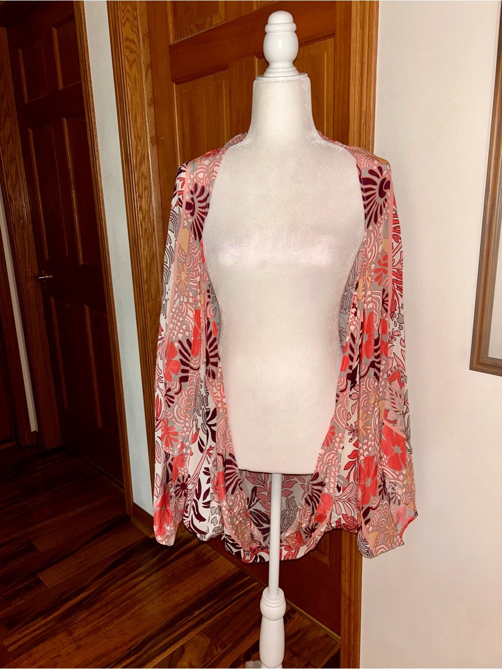 Anthropologie Floral Sheer Open-Front Kimono Cardigan in Coral and Cream